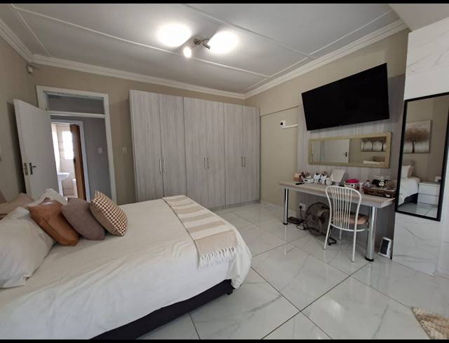 3 BEDROOM HOUSE FOR SALE IN THREE RIVERS